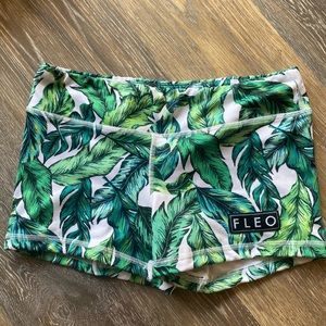 FLEO shorts